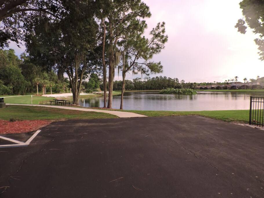 Enchanting Escape 3 Bedroom Minutes From Disney! Kissimmee Zewnętrze zdjęcie